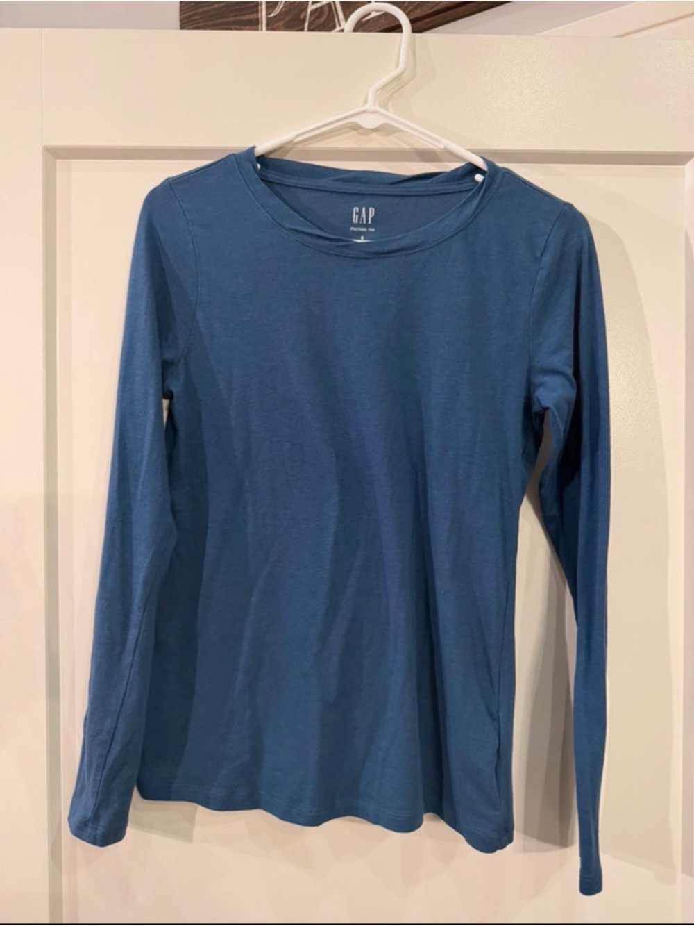 GAP Feather Tee